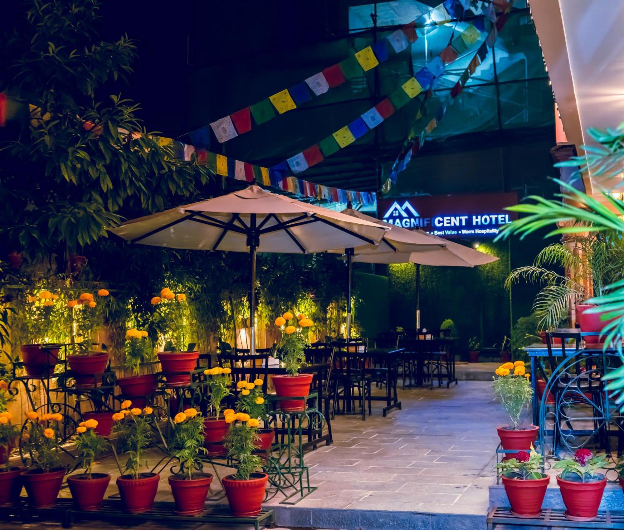 Magnificent Hotel Catmandu Exterior foto